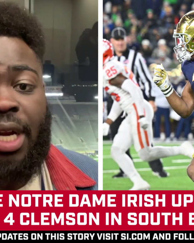 110522-Notre Dame Downs Clemson